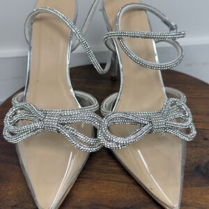 Anne Michelle Silver Rhinestone Bow‎ Heels
